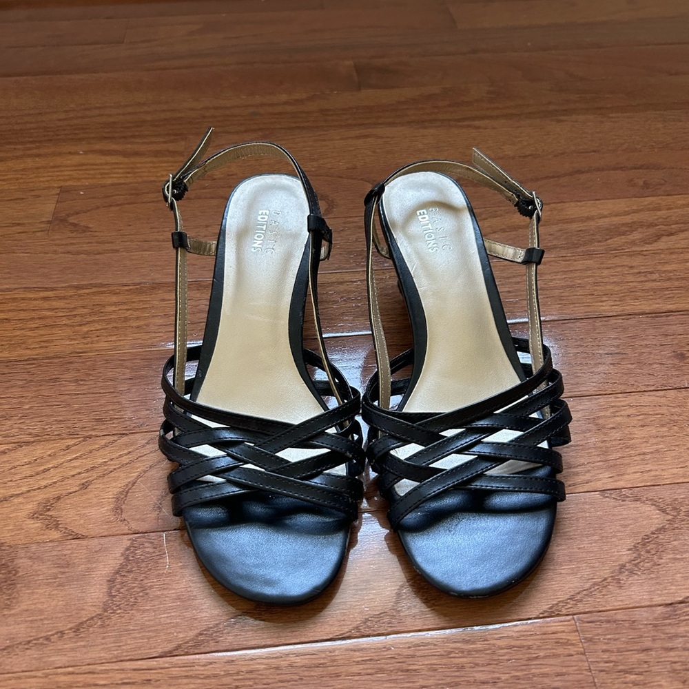 Basic Editions Black Strappy Sandals / Mini Heels